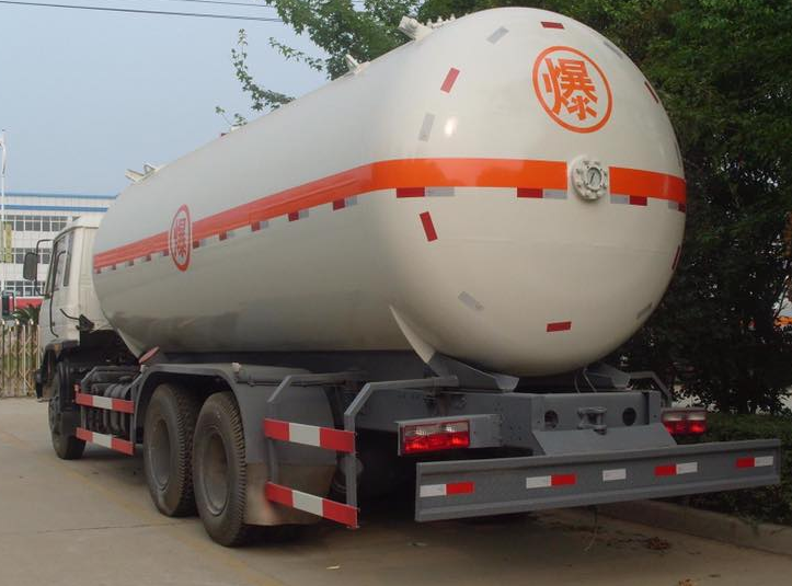 6X4 Dongfeng 24CBM (12MT) LPG Bobtail truck 1