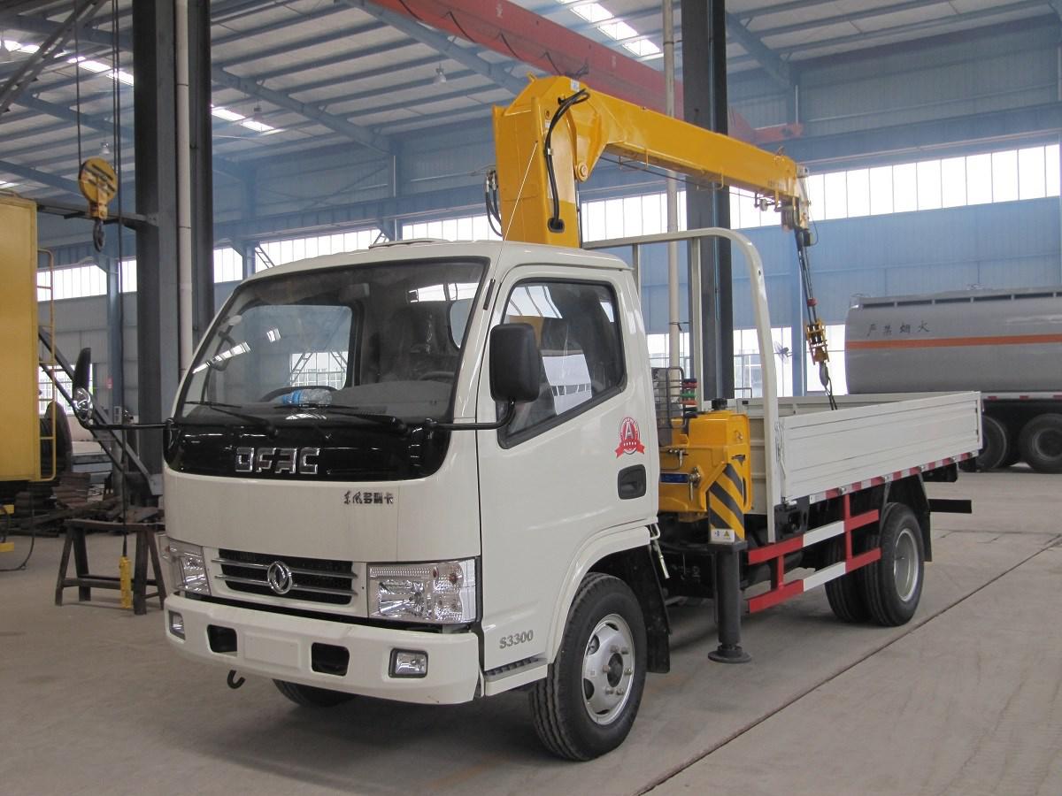 truck mounted crane.jpg