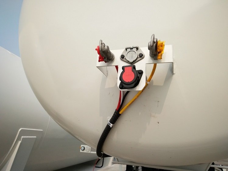 25tons lpg tanker trailer 06.jpg