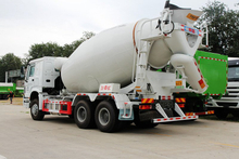 8-10 cbm Sinotruk Howo 6X4 336 HP concrete mixer cement mix truck