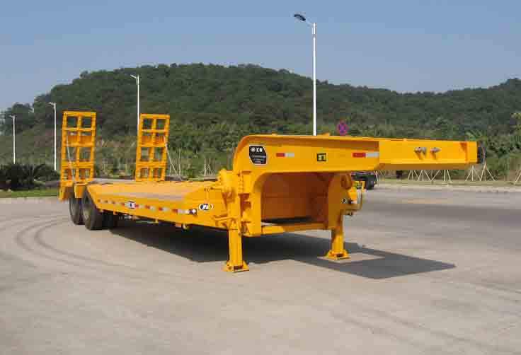low flatbed semi trailer.jpg