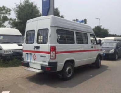 What is the capacity of the ambulance?