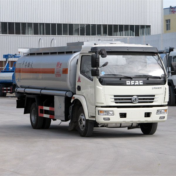 Dongfeng 10cbm Refueling Tank Capacity Dispensing Truck
