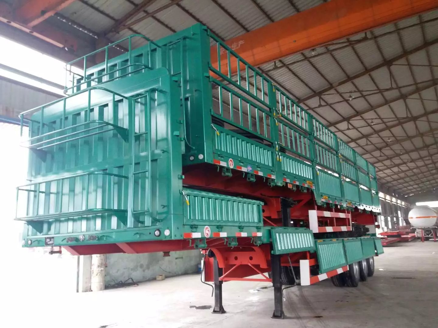 3 axles side wall semi trailer .jpg