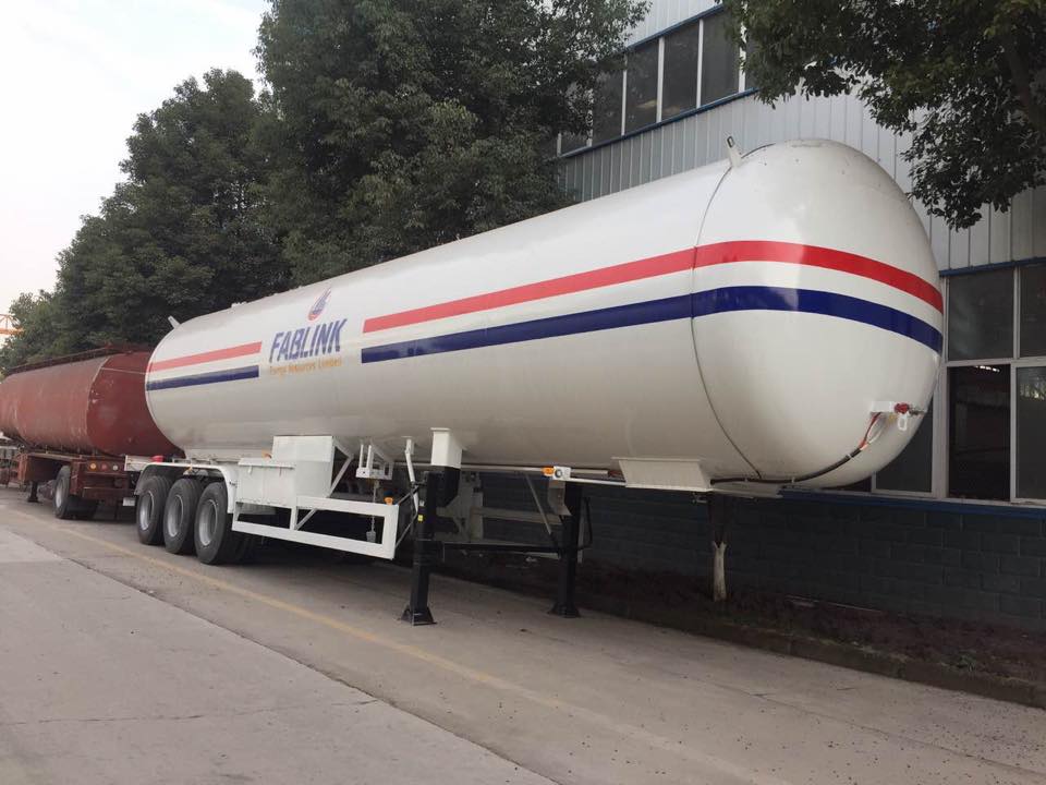 3 Axles 49.6m3 LPG Propane Tanker Semi Trailer for Sale