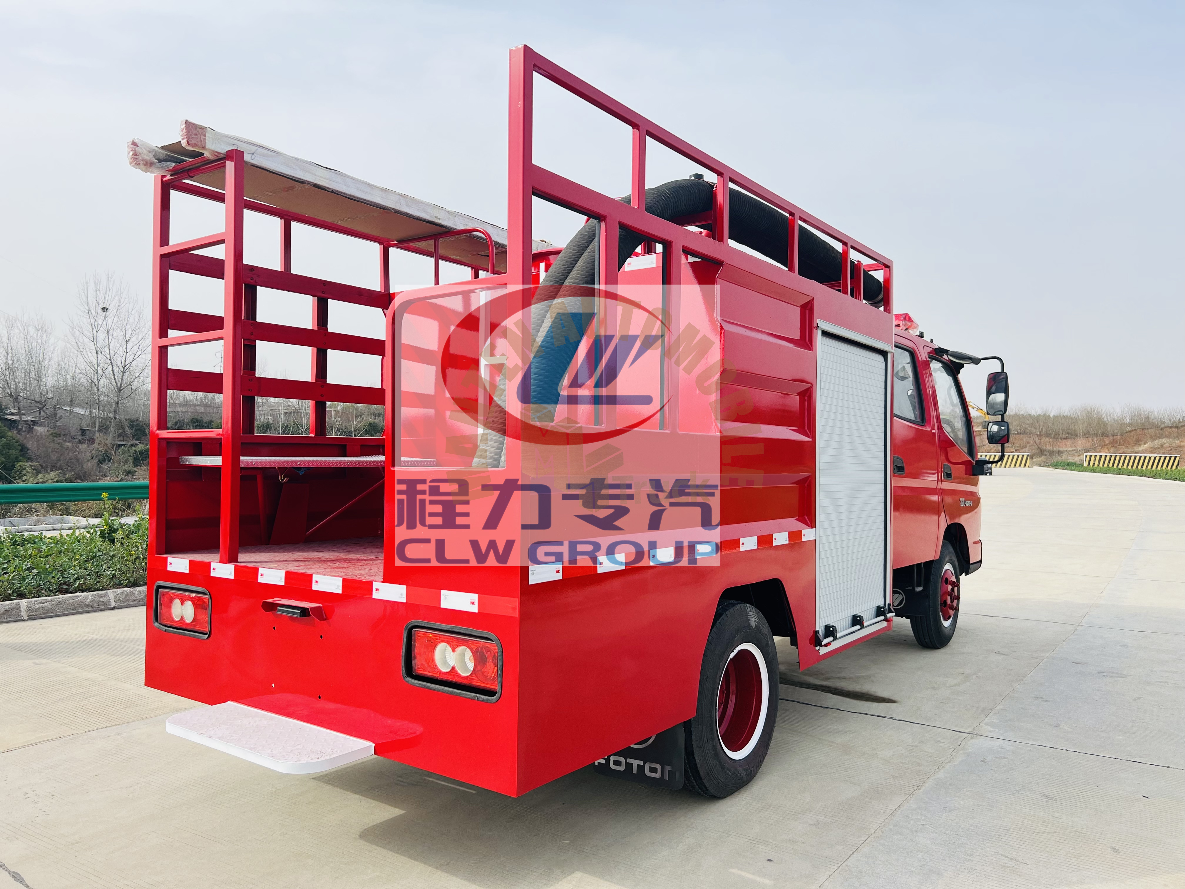 FOTON 1 tons 10 000kg 2.5 cbm 2500L Water Tank Fire Flighting Truck with fire engine and cargo box