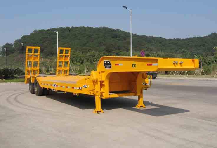 30T 50T 80T heavy duty Low flatbed trailer truck with FOTON HOWO ISUZU tractor