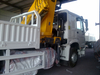 SINOTRUK 8X4 HOWO 25Ton 30Tons Cargo Truck Mounted Foldable Arm Crane