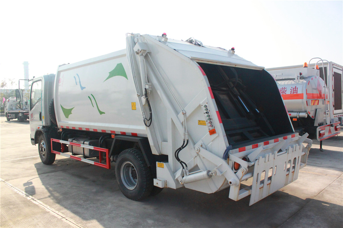 Sinotruk HOWO 6*4 14 M3 Red Colour Garbage Compactor Truck